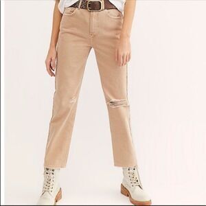 We the Free High rise khaki distressed mom jeans X17
